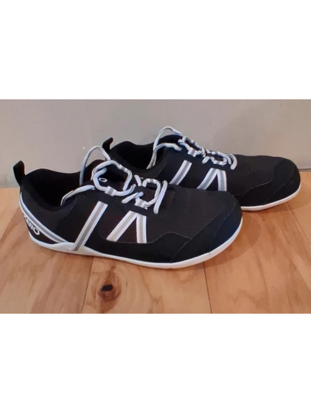 Zero Prio Minimalist Balck & White Shies Women’s Size 8.5